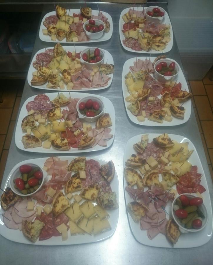 Sainte-Marie-de-Cuines Le Grand Chatelard Hotel Bar Restaurant מראה חיצוני תמונה
